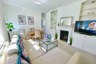 Image de 3br flat w. Rooftop Terrace in Central Hammersmith