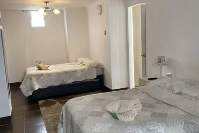 Image de Spacious, Comfortable and Beautiful Loft with Ocean View.