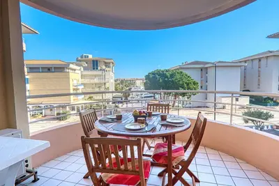 Image de Agréable appartement pour 5 personnes avec climatisation, Wifi et balcon