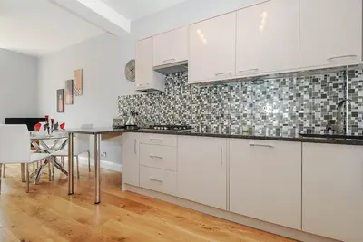 Image de Charming 5 star 3 Bed London Flat, Garden, Parking
