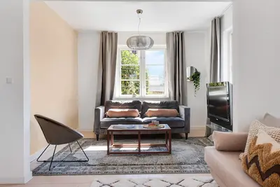Sanders Charm - Chic 2 chambres avec jardin partagé