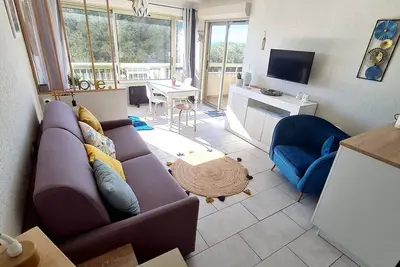 Image de T2 avec Piscine et Tennis - Parking - 250 m de la plage