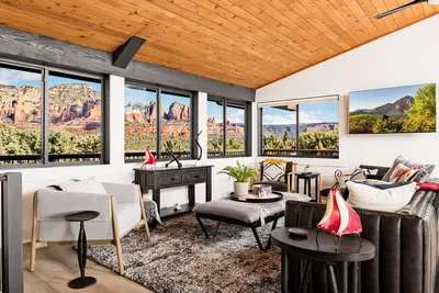 Image de The Sedona Native - Oversized Spa, Expansive Views and Hiking!