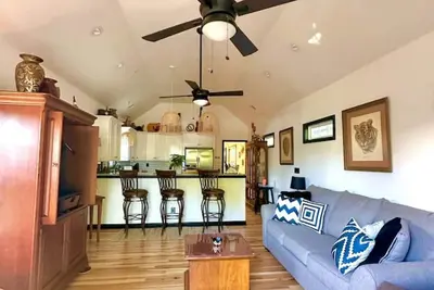 Image de House Of Rock - Downtown, Rupp Arena, Keeneland, Horse Park