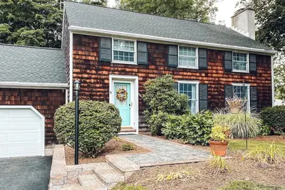 Image de Enjoy the best of Saratoga area from a quiet and relaxing location!