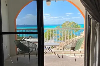 Image de Comfortable apartment with gorgeous ocean view!