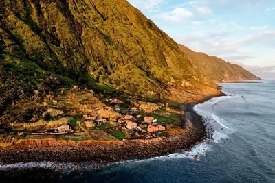 Image de Beautiful 2 Bedroom Ocean Front House In São Jorge, Azores - Mamba