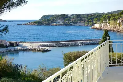 Image de -Villa les Mouettes- Accès privé à la plus belle plage de Bandol