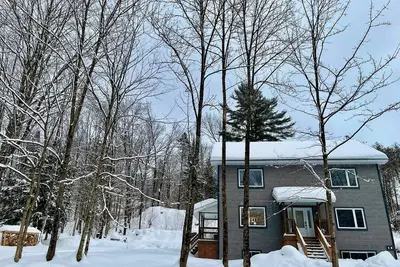 Image de Gather minutes from Owl's Head and 30 min from Jay Peak