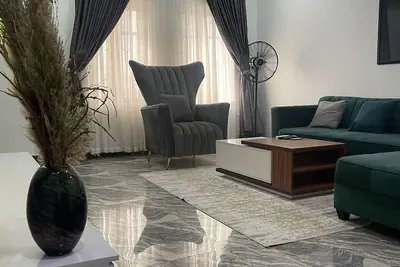 Image de Beautiful 2Br Apt in the heart of Lagos. This apt is located in Ogba, Ikeja