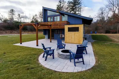 Image de Hardwick Hygge contemporary retreat with lake views