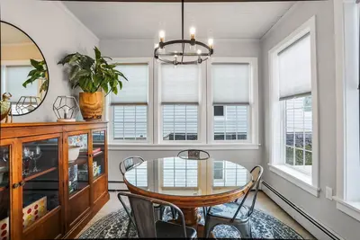 Image de Central, Beautiful Apartment in Downtown Chambersburg