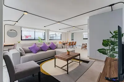 Image de Vh | Gran Ph Condesa | 4 Br + Gym | 296