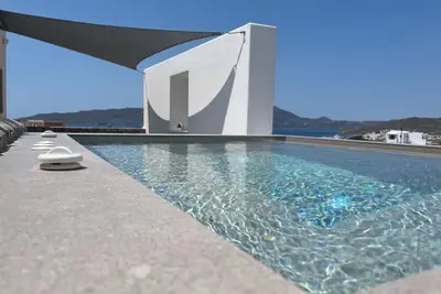 Image de My Suite is a newly built - cozy home, offering stunning views over the harbor! !