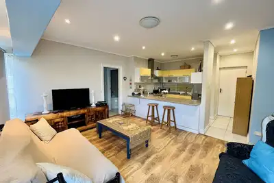 Image de Cozy 2 bedroom apartment just 150meters from the main beach in Strand