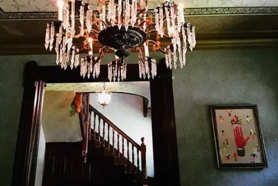 Image de Stunning historic Victorian house in Newburgh