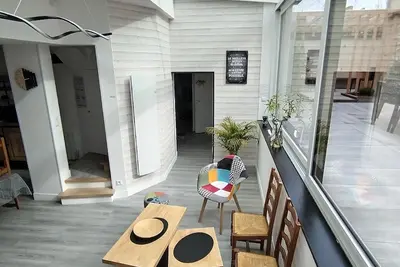 Image de Maison meublée tourisme *** avec vue mer à tous niveaux et à 150 m de la plage