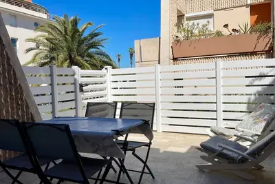 Image de Coquet T2 : terrasse, central, plage, clim, wifi