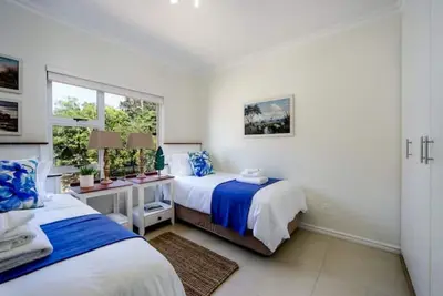 Image de 51 La Mer - Stunning sea, beach & coastline view.