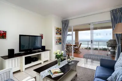 Image de 33 La Mer- Incredibly spectacular sea & beach view