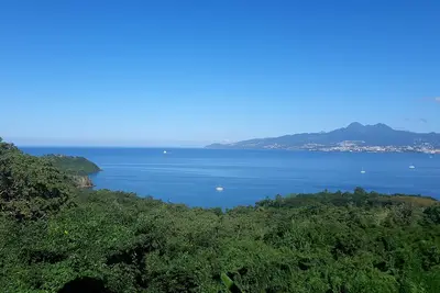 Image de T2 vue exceptionnelle sur la baie de Fort de France