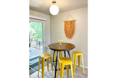 Image de *Recharge South Central 5mi from downtown* Vc