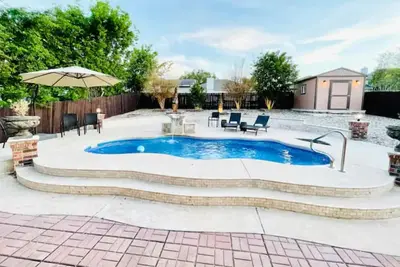 Image de (Hot tub) Relaxing Outdoor Lounge + Pool + Billard