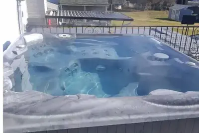 Image de Cheerful two bedroom with a deck