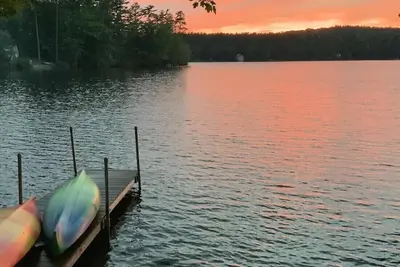 Image de Lakefront-Swim-Kayak-FirePit-20min to Portland