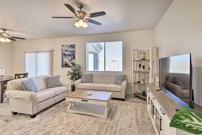 Image de Modern Kingman Vacation Rental, 5 Mi to Dtwn!