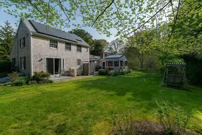 Image de Spacious Mins from Beach & Dogs Welcome!