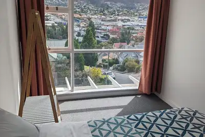 Image de Bayley 1 - Hobart city and mountain views