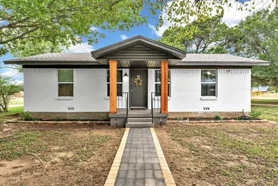 Image de New-Rock Creek Cottage ~ Cozy & Countryside, 12 miles from Magnolia