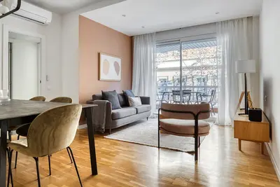 Image de Renovated Antiga Esquerra de l'Eixample 3br w/ Balcony, by Blueground
