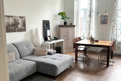 Image de Appartement de vacances \"150 Qm Luxus Im Zentrum\" avec espace bureau à domicile et Wi-Fi