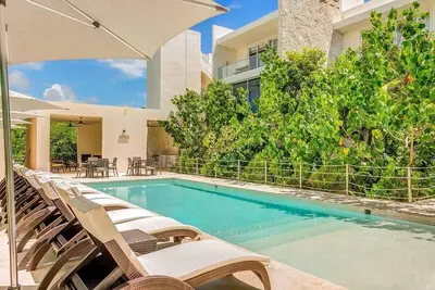 Oceanview, Pools, Walk to Beach & Akumal Snorkel