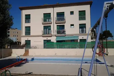 Image de Appartement de vacances \"Torredembarra\" près de la plage avec piscine partagée & Wi-Fi