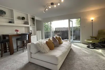 Image de Cute 2r Apartment - close to all of Marin!
