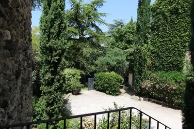 Image de Gite Lou Bancaou classified 2 * in stone property in the village center
