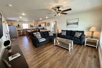 Image de New Construction. The Cumberland Cottage. 1. 3 miles to Lees Ford Marina/Ramp