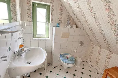 Image de Travel to the center of the island