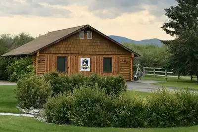 Image de Montana Inspired Cabin close to 4 season outdoor recreation