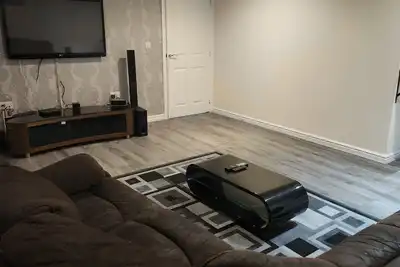 Image de Spacious Home Away From Home