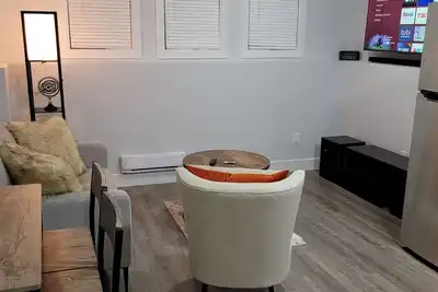 Image de Exquisite Guest suite in Saskatoon