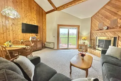Image de Golf Course view Sleeps 12 3 Bedroom w/loft better than any motel.