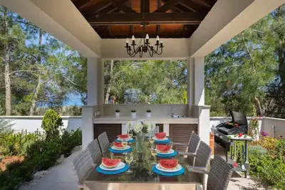 Image de Stunning 5 Bedroom Villa with Private Pool, Paphos Villa 1444