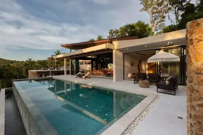 Image de Luxury 4-bedroom hillside villa in Mae Nam, with infinity pool, cinema, and stunning views