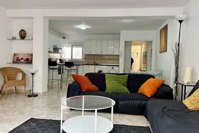 Image de Charming 3-Bed Apartment in Fuengirola