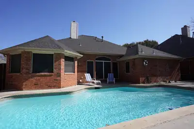 Image de Vacation & Work, close to shopping/Restaurant, and Dfw