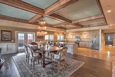 Image de Main Street Sturgis Apt w/ High-End Features